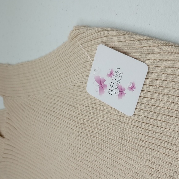 Plain Wrap Sleeveless Knitted Top - Picture 6 of 10